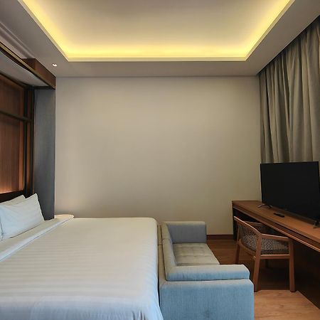 Ra Suites Simatupang ジャカルタ エクステリア 写真