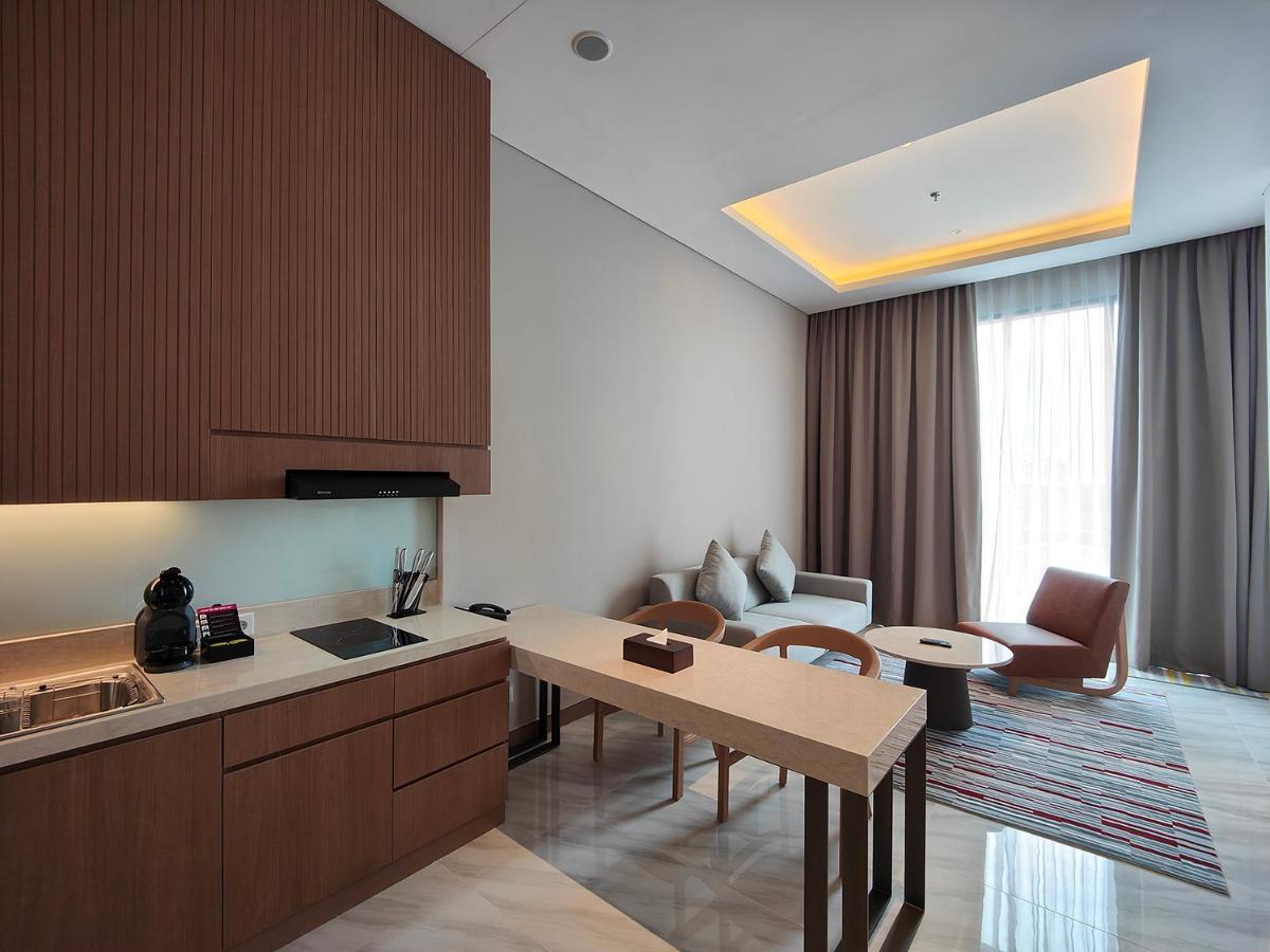 Ra Suites Simatupang ジャカルタ エクステリア 写真