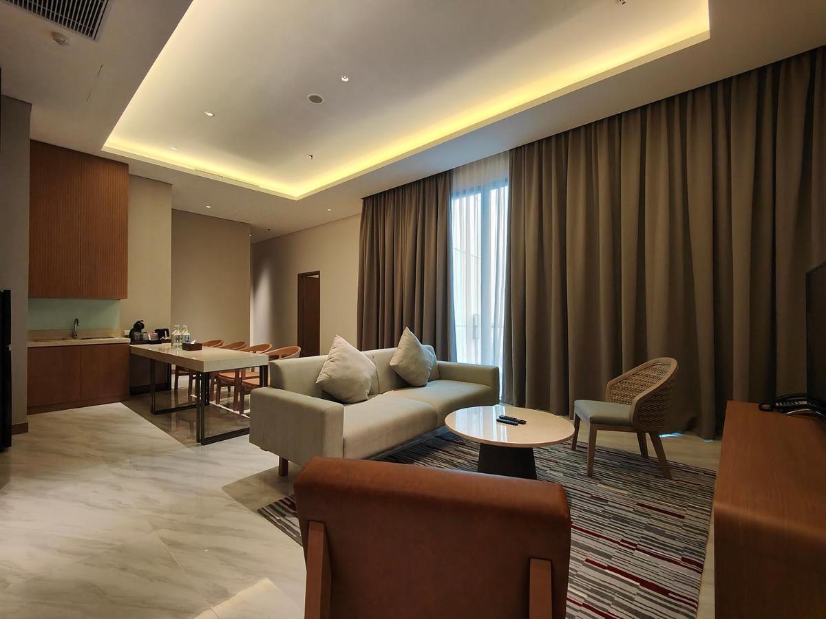 Ra Suites Simatupang ジャカルタ エクステリア 写真