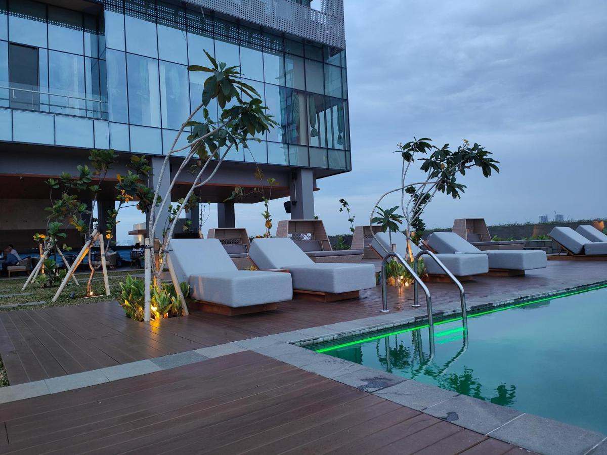 Ra Suites Simatupang ジャカルタ エクステリア 写真